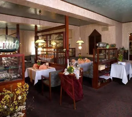 Landhotel Butjadinger Tor 3*